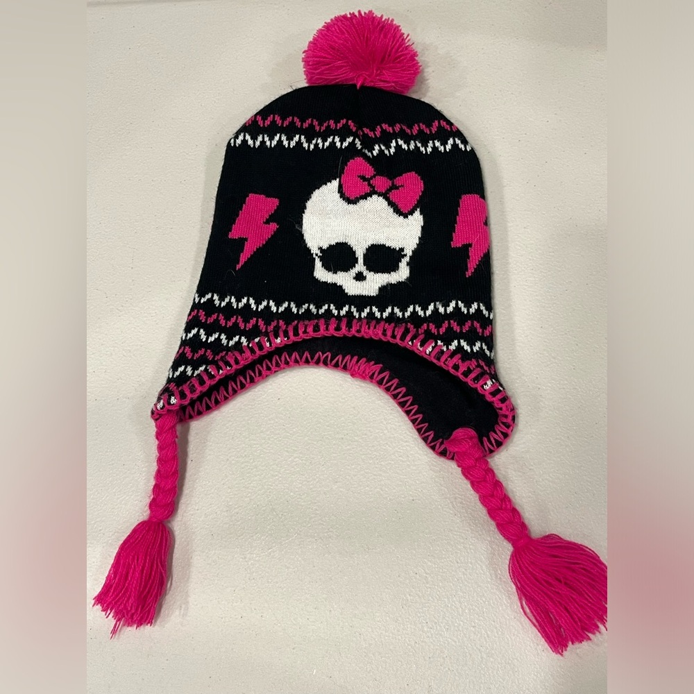 Monster High Beanie Knit Hat Toboggan Black Pink Skull Lightening Bolts